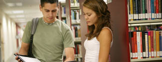 English courses on University campus for high school student