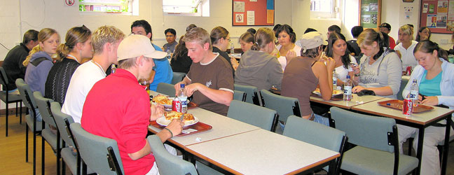 BEET Language Centre for studend 50+ (Bournemouth in England)