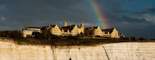 Summer camp Roedean Brighton for high school student (Brighton in England)